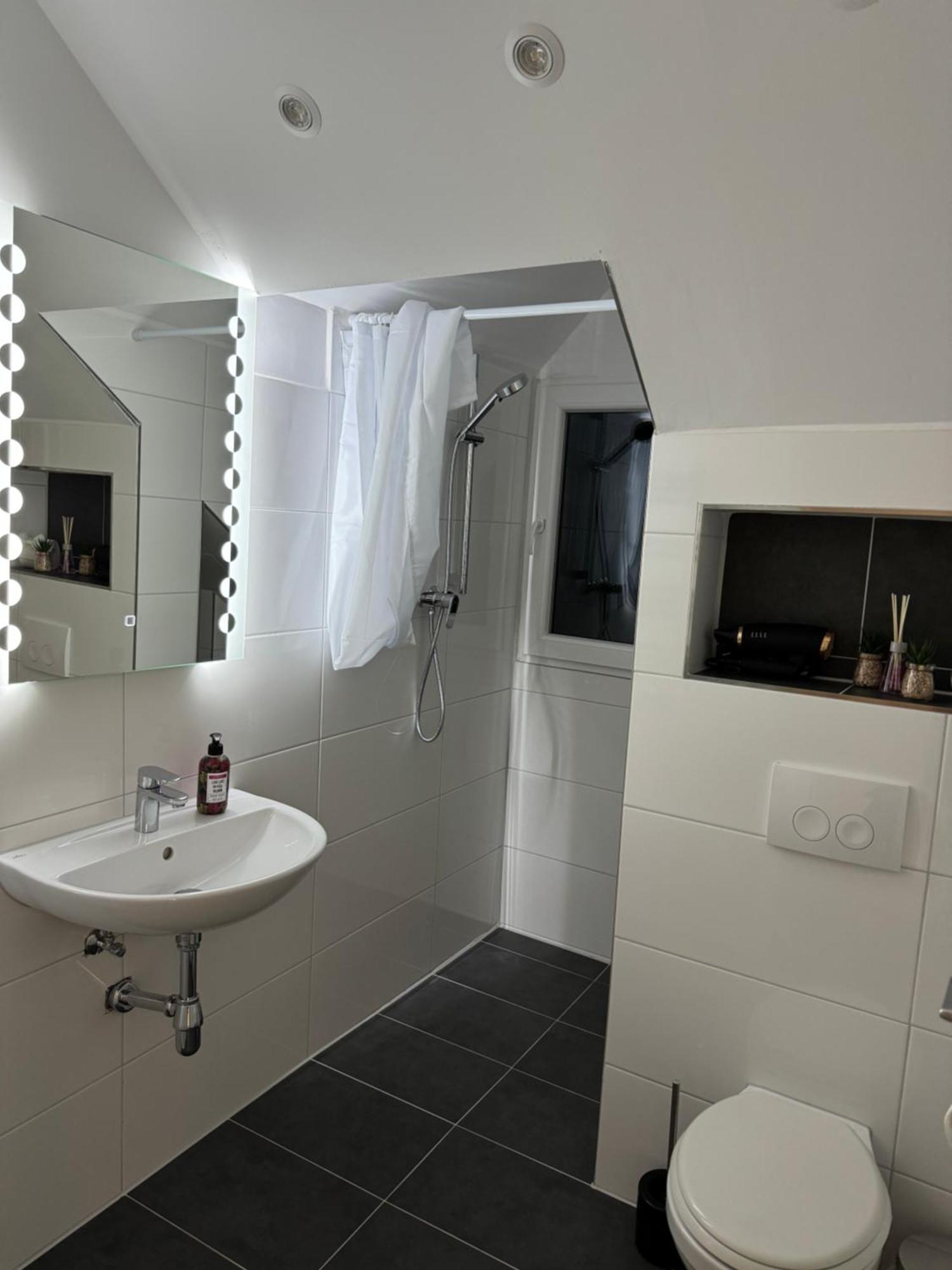 Paris By D&J Apartment'S Altenessen Nord Ngoại thất bức ảnh